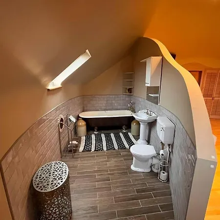 The Round House *